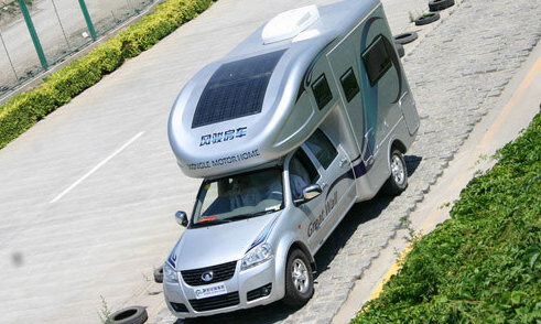 你沒看錯，歡迎來到2012年的房車世界！